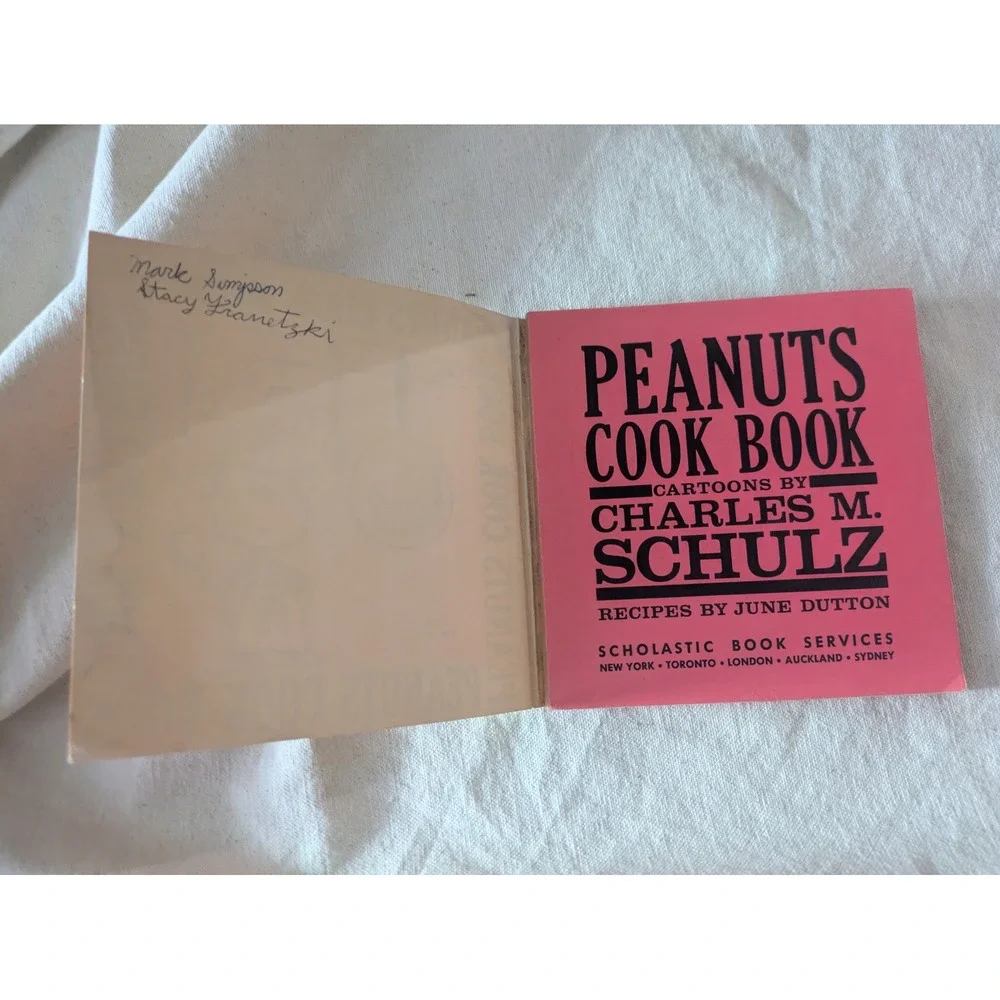 Vintage peanuts cook